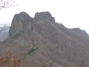 四ツ又山山頂から見た鹿岳